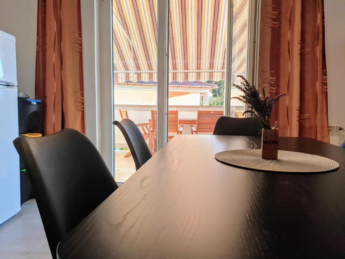 Apartments Ribaric Palit Екстериор снимка