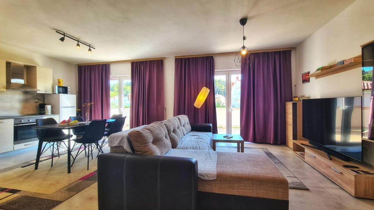 Apartments Ribaric Palit Екстериор снимка