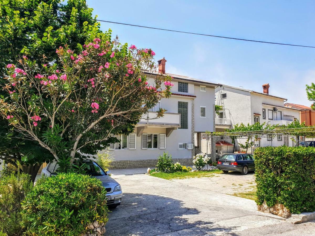 Apartments Ribaric Palit Екстериор снимка
