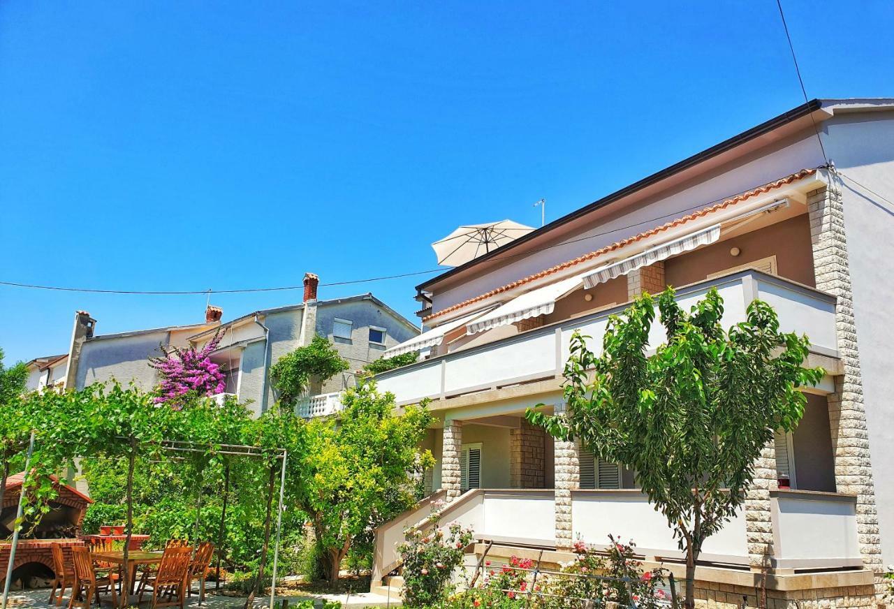 Apartments Ribaric Palit Екстериор снимка